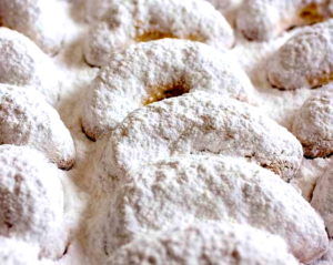 Kourabiedes: Greek Christmas Butter Cookies