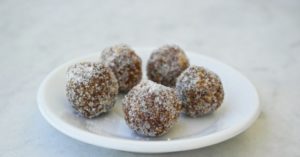 Almond-Cocoa Bites, A Sweet Recipe from the Greek Islands