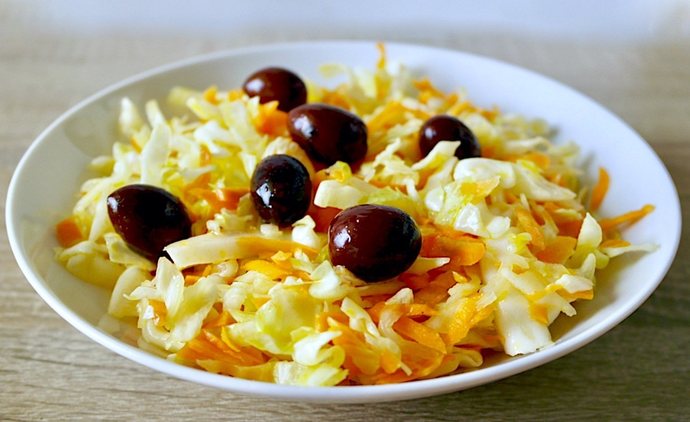 Greek cabbage and carrot salad