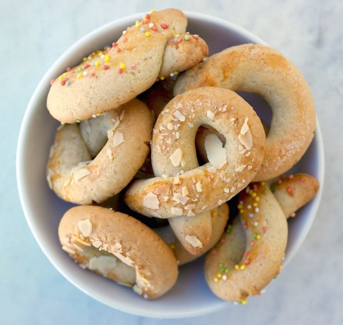 Greek Easter Cookies - Koulourakia