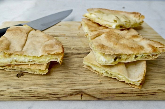 Easy Pita Bread Greek Cheese Pie – Tiropita