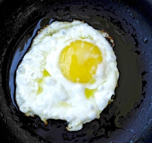 Olive Oil–Basted Fried Eggs Recipe