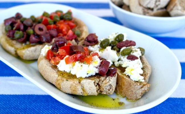 Cretan-Barley-rusks-bruschetta