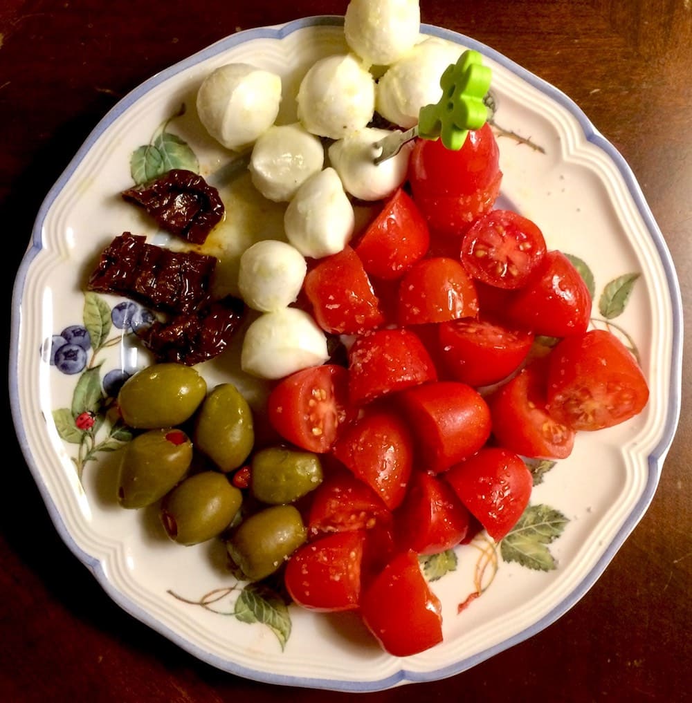 meze with mozzarella