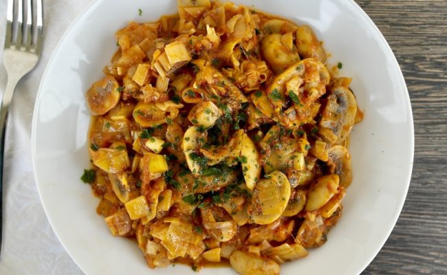 One-pot Mushroom-leek casserole