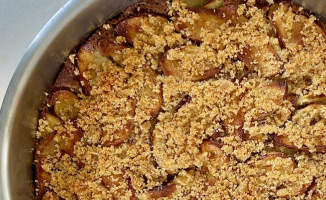 Healthy Apple olive oil cake