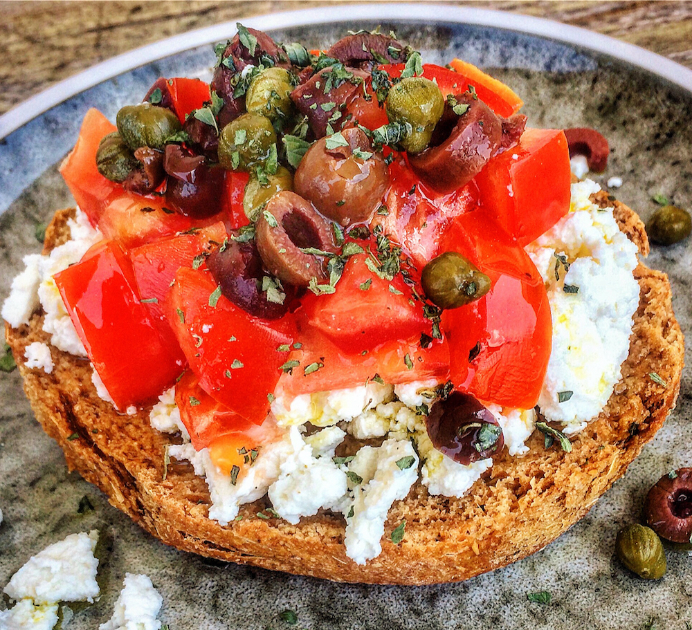 dakos cretan salad