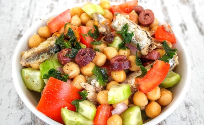Five Minute Colorful Mediterranean Salad with Sardines and Chickpeas