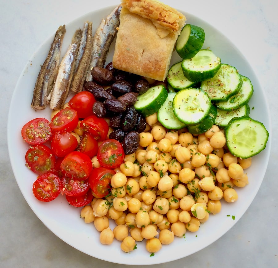 7 Surprising Things You Should Know Before Starting a Mediterranean Diet