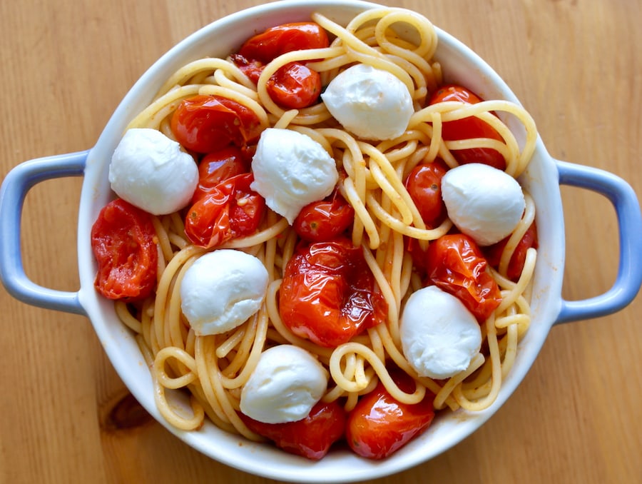 Cherry Tomato Basil Mozzarella Pasta - Olive Tomato