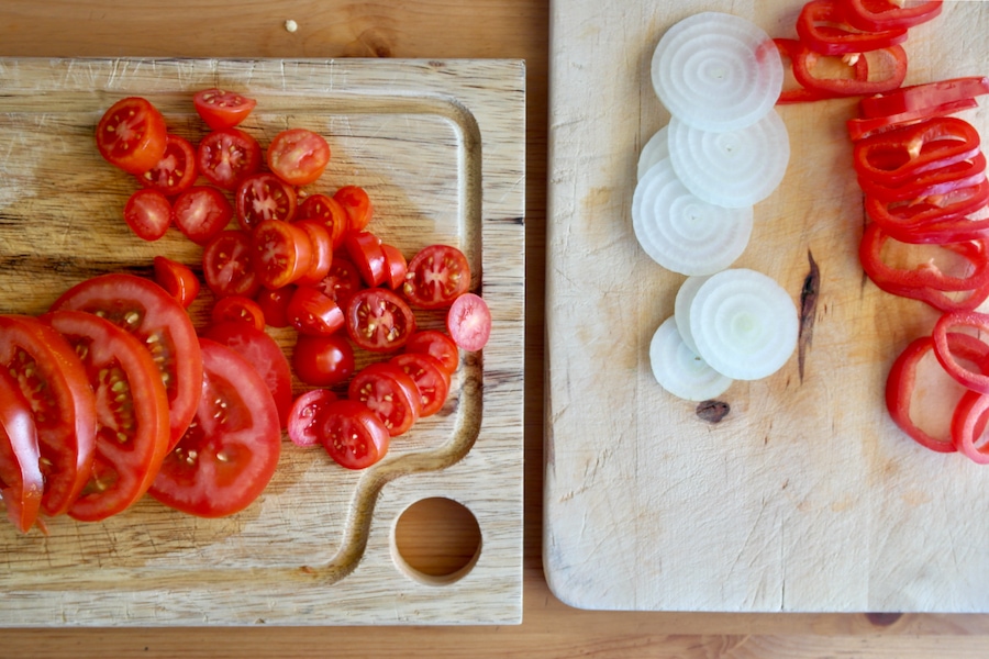 5-Ingredient Mediterranean Salad