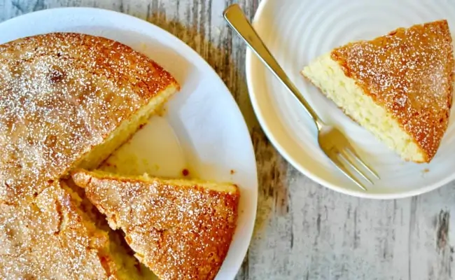 AUTHENTIC LEMON OLIVE OIL CAKE