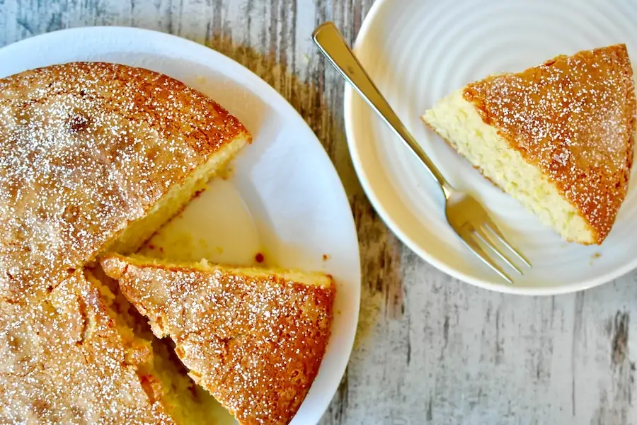 AUTHENTIC LEMON OLIVE OIL CAKE