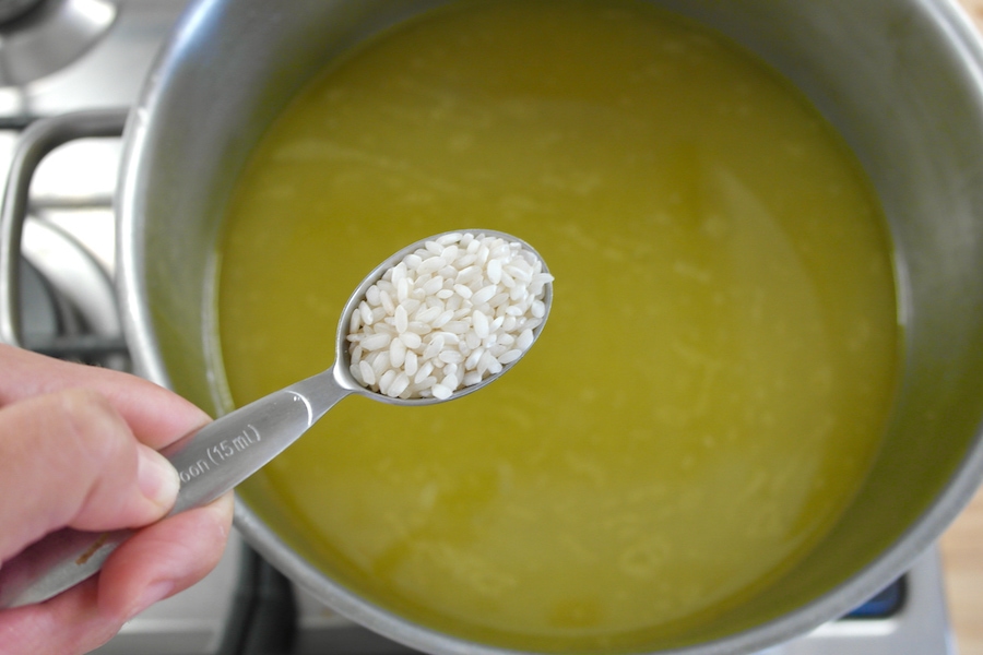 How to make avgolemono soup