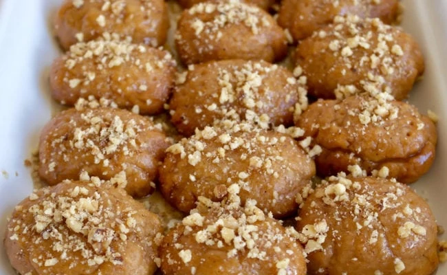 Greek Christmas Honey Cookies-Melomakarona Recipe