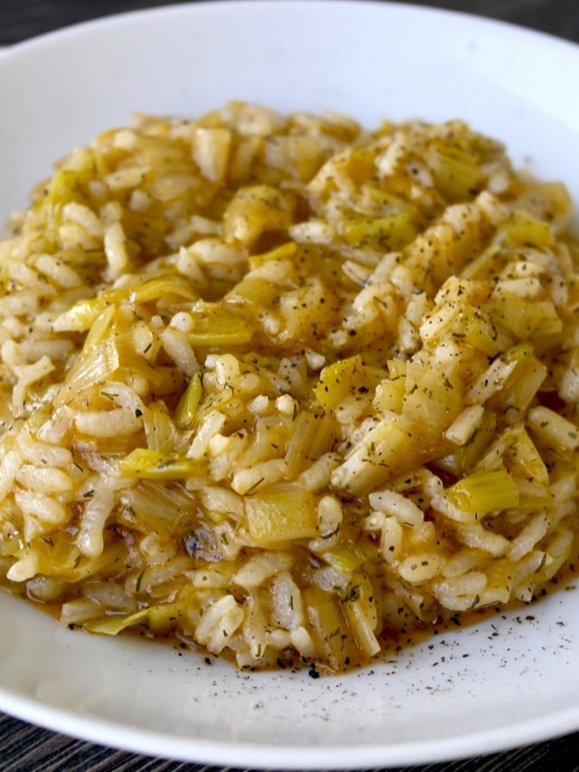 cropped-greek-leeks-and-rice-prasorizo.jpg