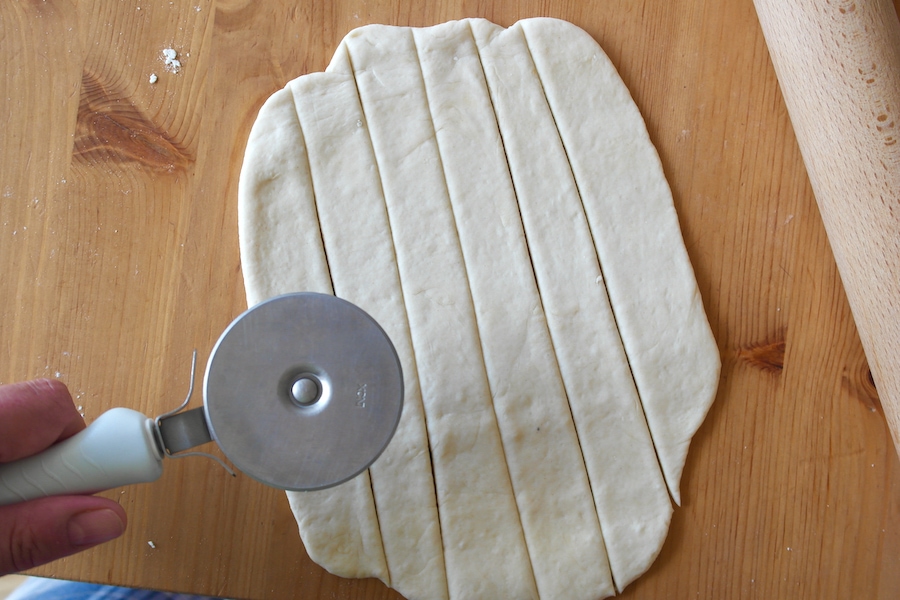 how to make garlic knots