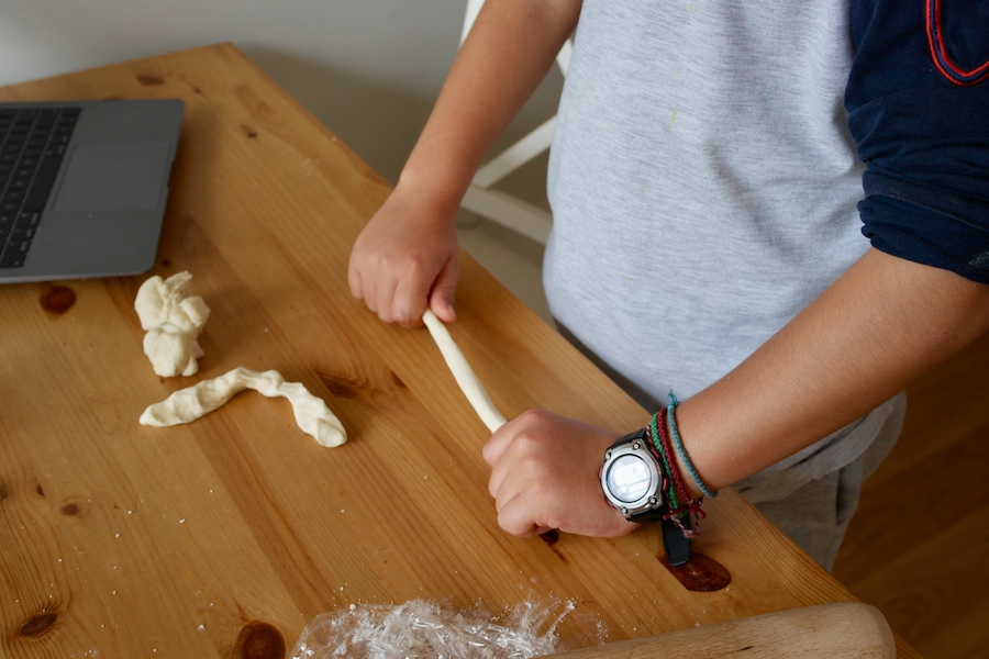 how to make garlic knots