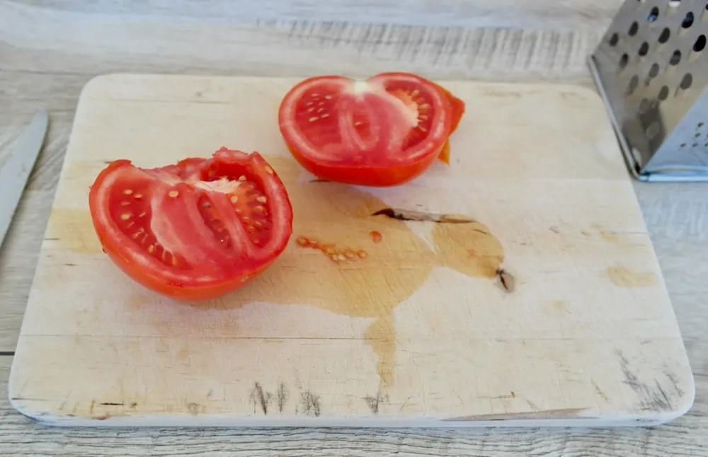How to make Pan Con Tomate 1