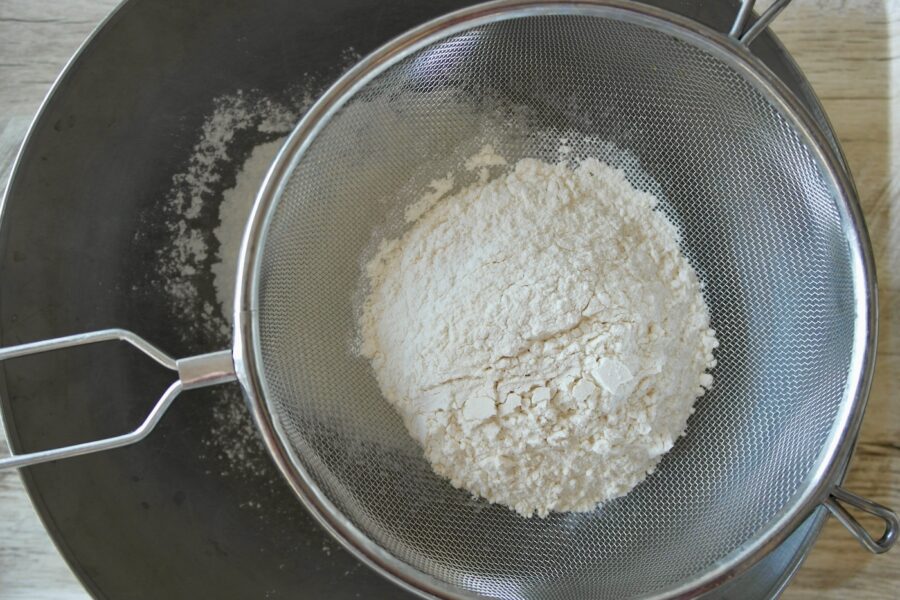 How to make Easy Focaccia with cherry tomatoes, sifting the flour