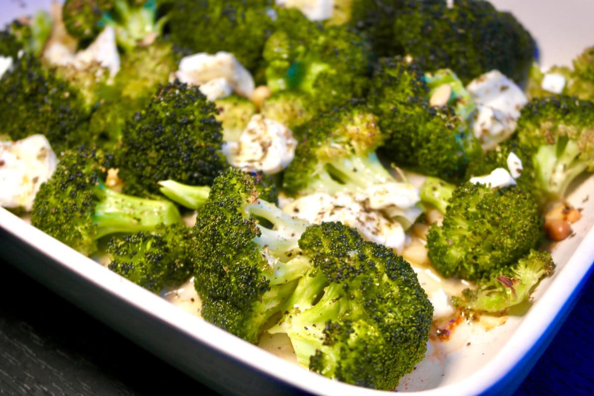 Roasted crispy broccoli with feta